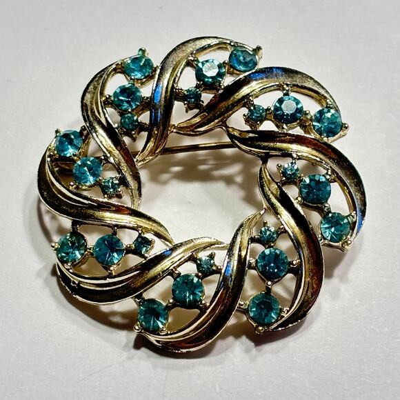 Lisner brooch vintage hallmarked silvertone wreath & blue rhinestones circle pin - Picture 2 of 6